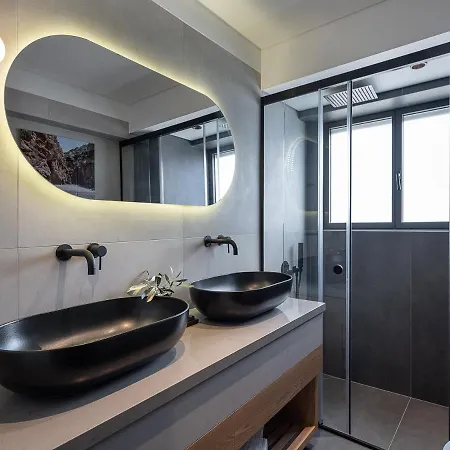 Sea & Sun Penthouse Apartment *